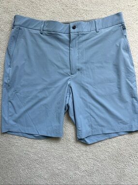 Men’s Walter Hagen Light Blue Flat-Front Golf Shorts, Size 40